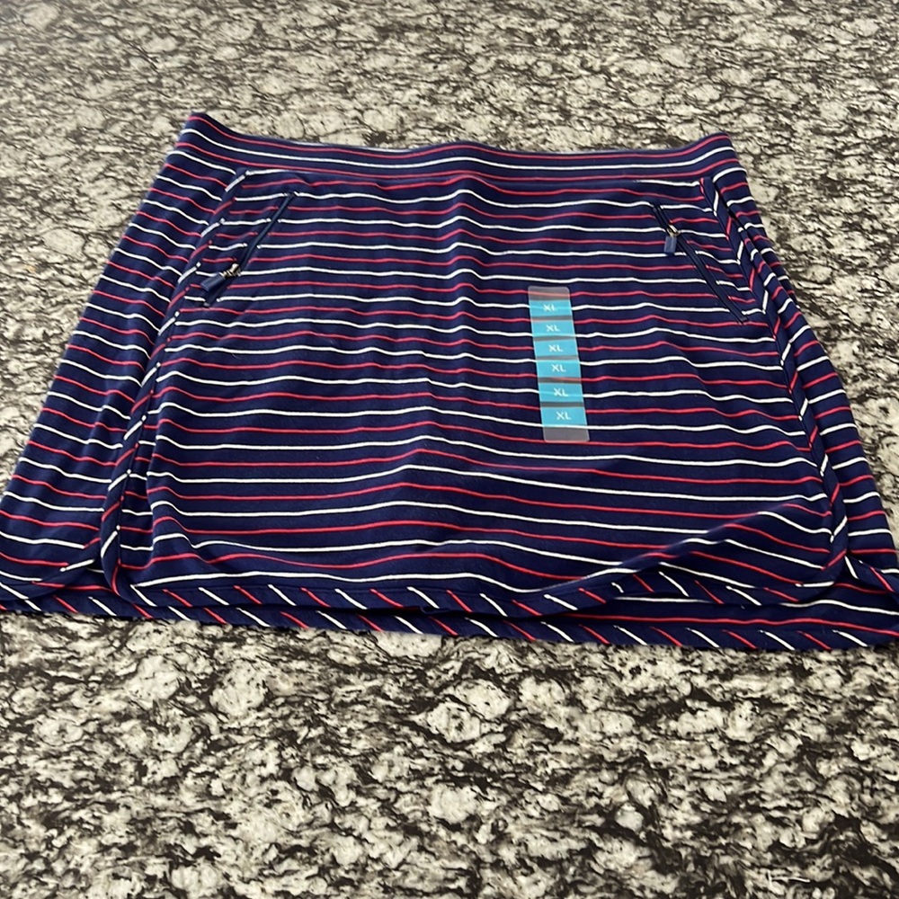 Woman’s skort!